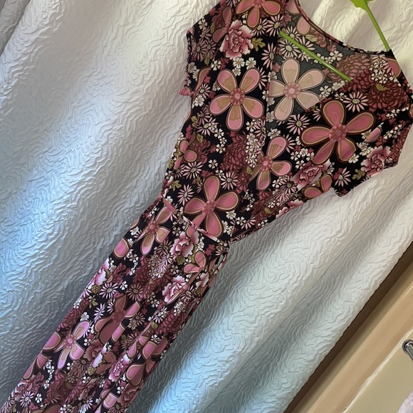 Maroon & Pink Floral Tie Dress - Picture 3 of 7